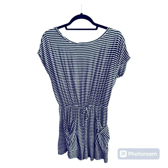 Lila Clothing Co. navy/white striped romper size Small - Picture 1 of 3